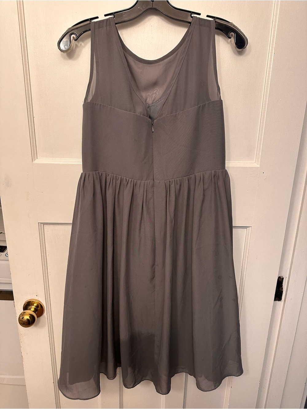 ⭐️ JJs House Small Gray Pleated Chiffon Midi Dress with Defined Waist - Picture 8 of 11